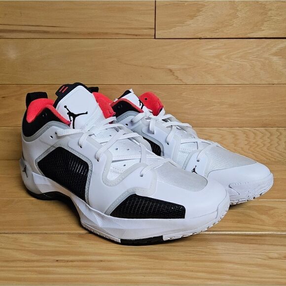 Air Jordan 37 XXXVII Low 14 White Black Siren Red Basketball Shoe DQ4122-100 main image 9
